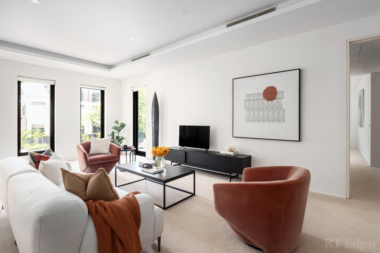 Property Gallery Thumbnail 6
