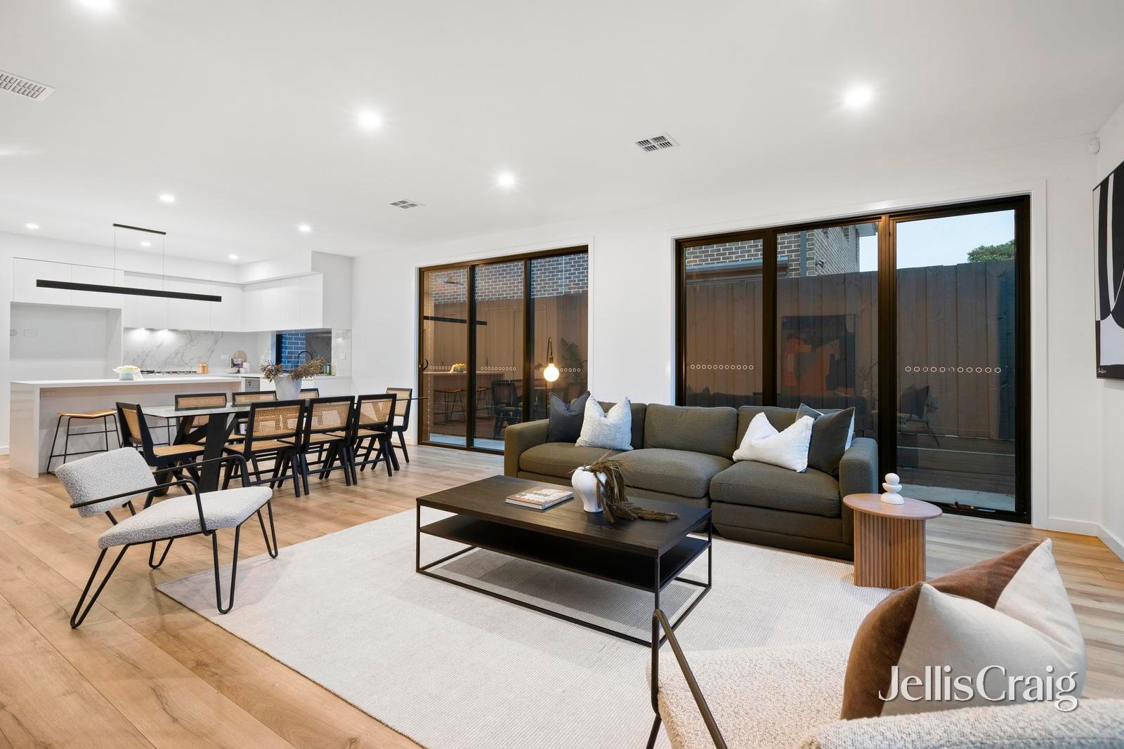 66a Beddoe Avenue, Bentleigh&nbsp;East image 2