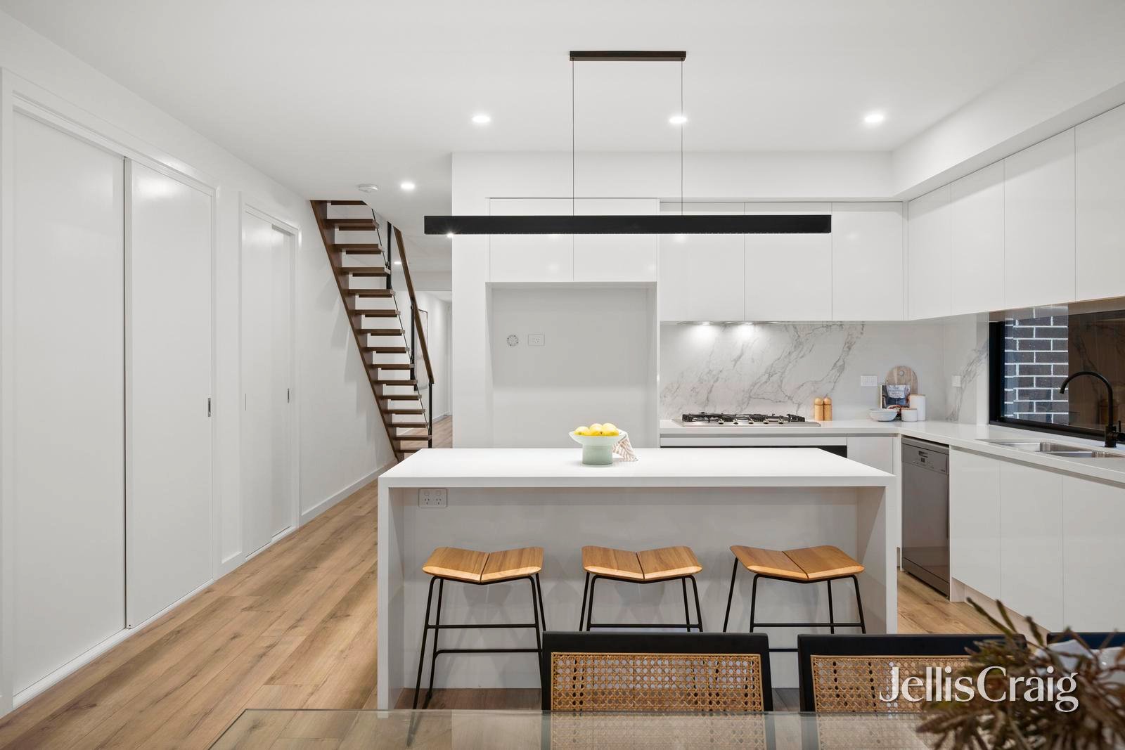 66a Beddoe Avenue, Bentleigh&nbsp;East image 6