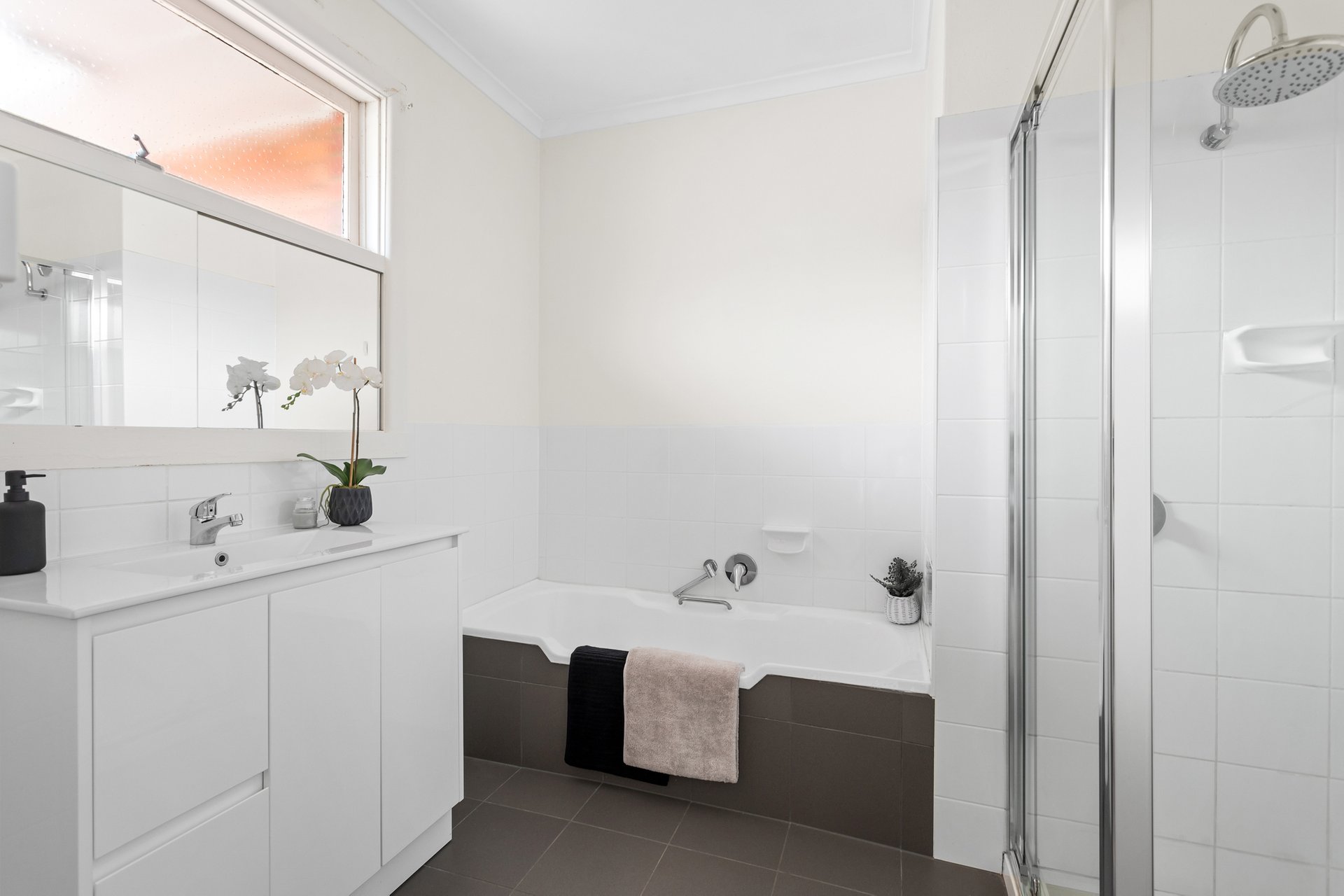Property Gallery Thumbnail 10