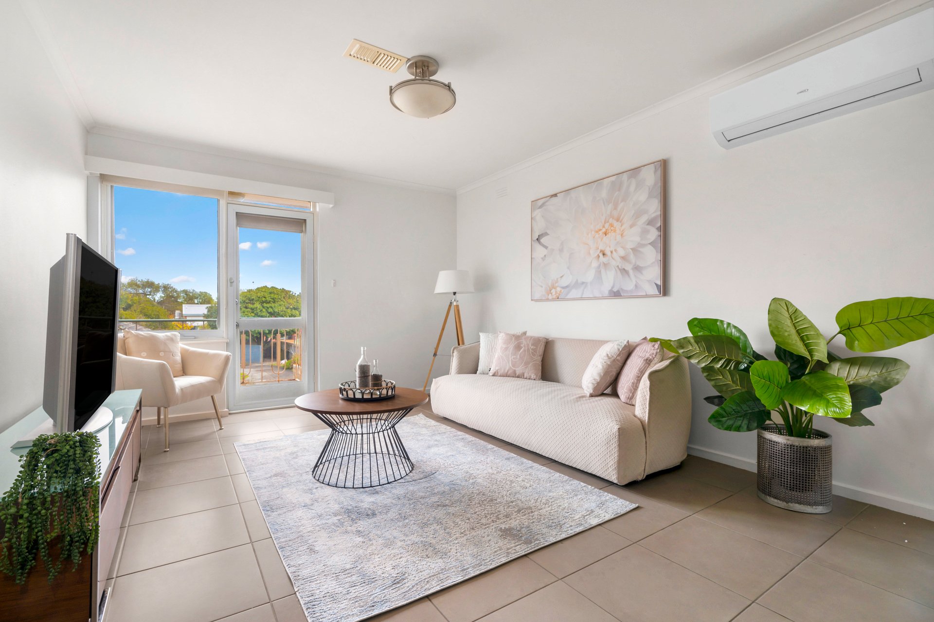 Property Gallery Thumbnail 2