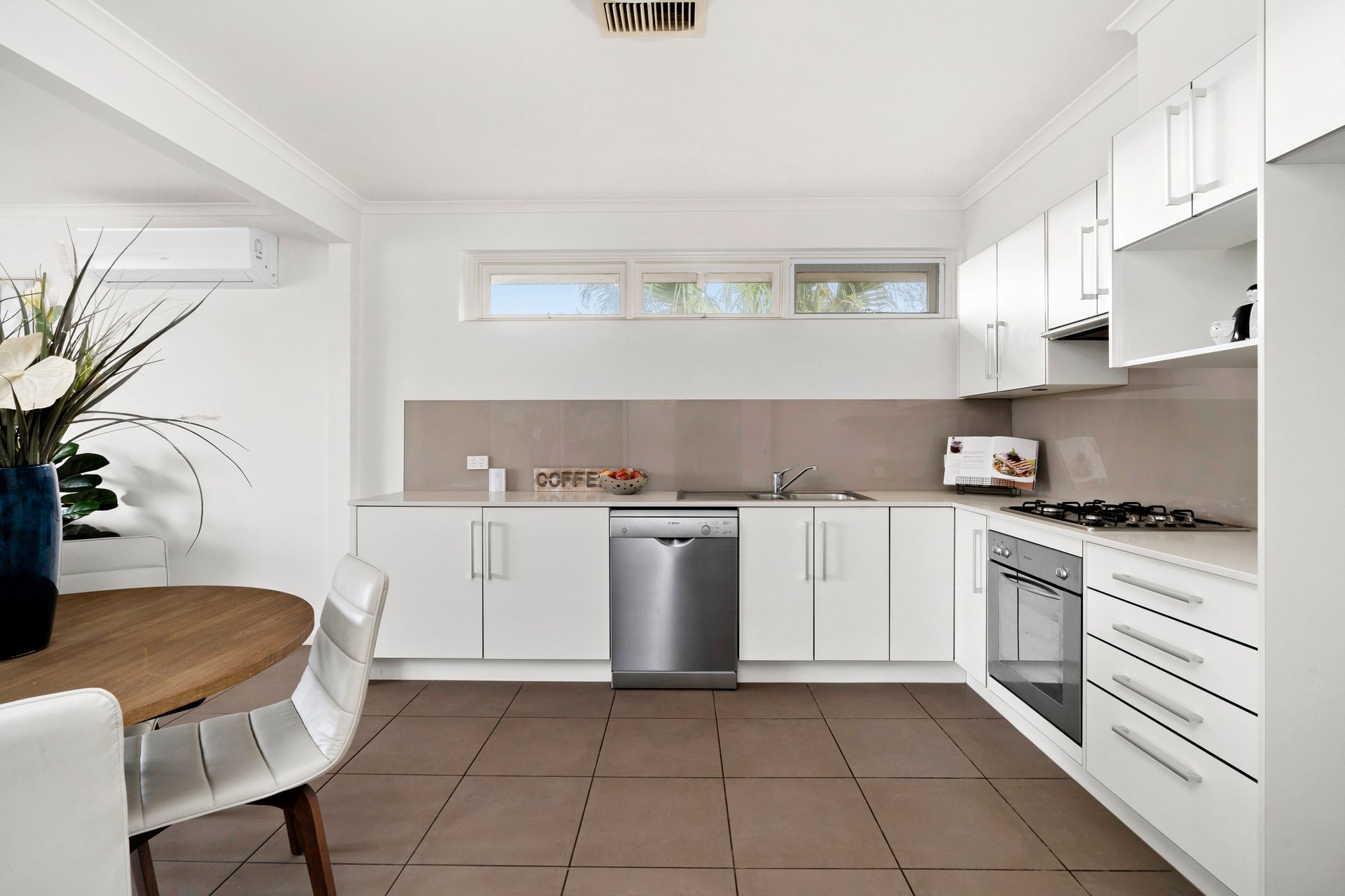 Property Gallery Thumbnail 5