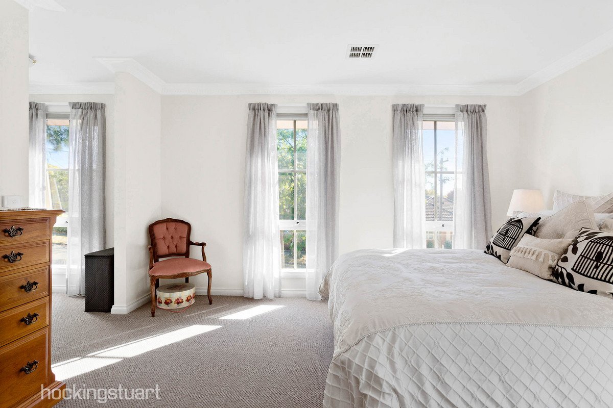 67 Aylmer Street, Balwyn North image 8