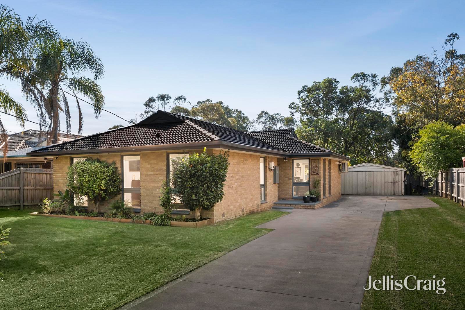 67 Barclay Avenue, Croydon image 1