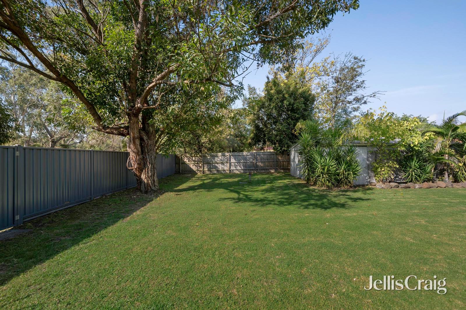 67 Barclay Avenue, Croydon image 14