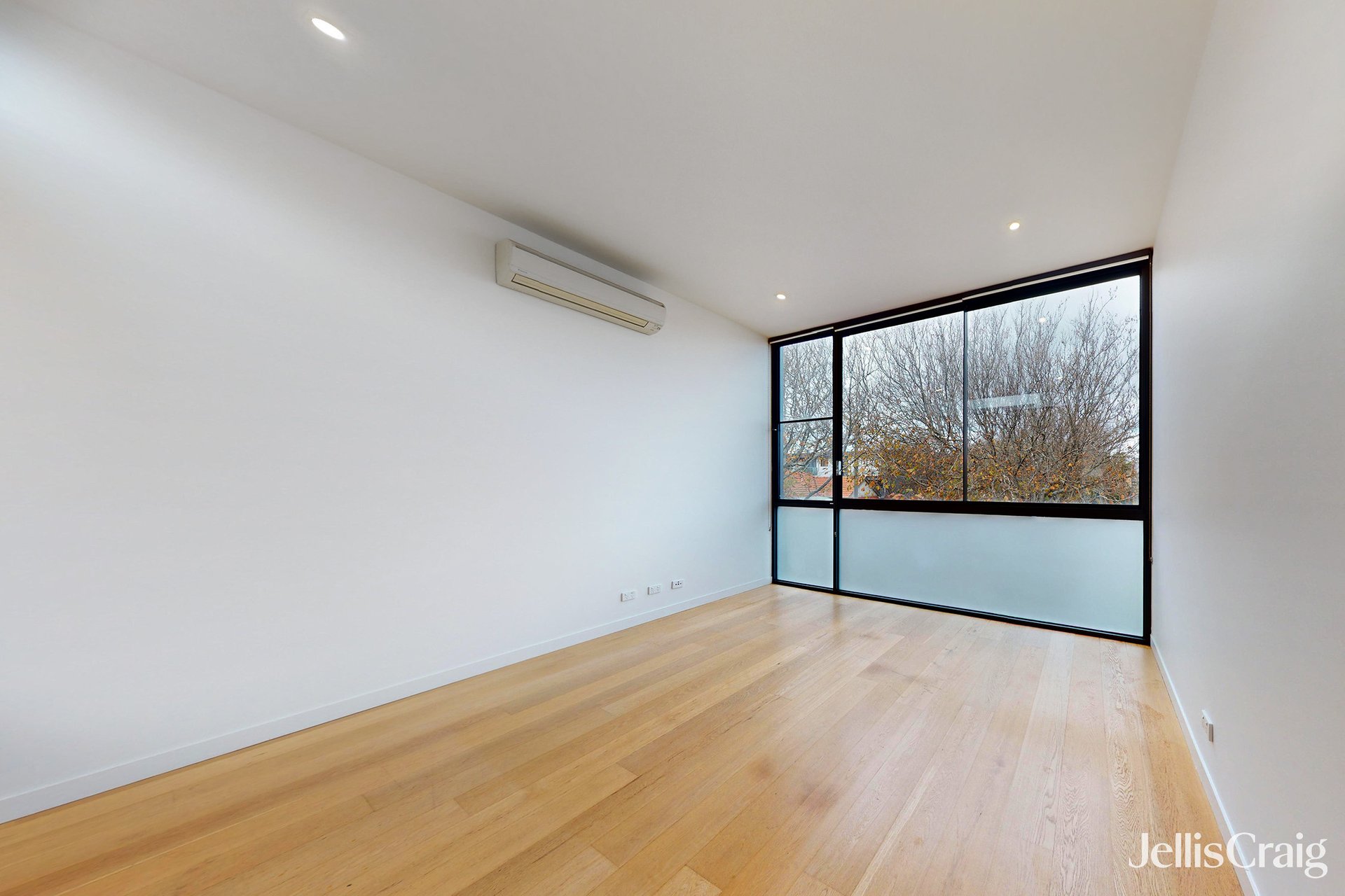 6/7 Bluff Avenue, Elwood image 5