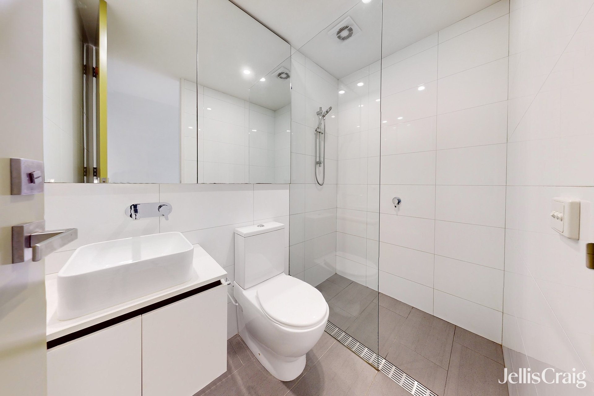 6/7 Bluff Avenue, Elwood image 8