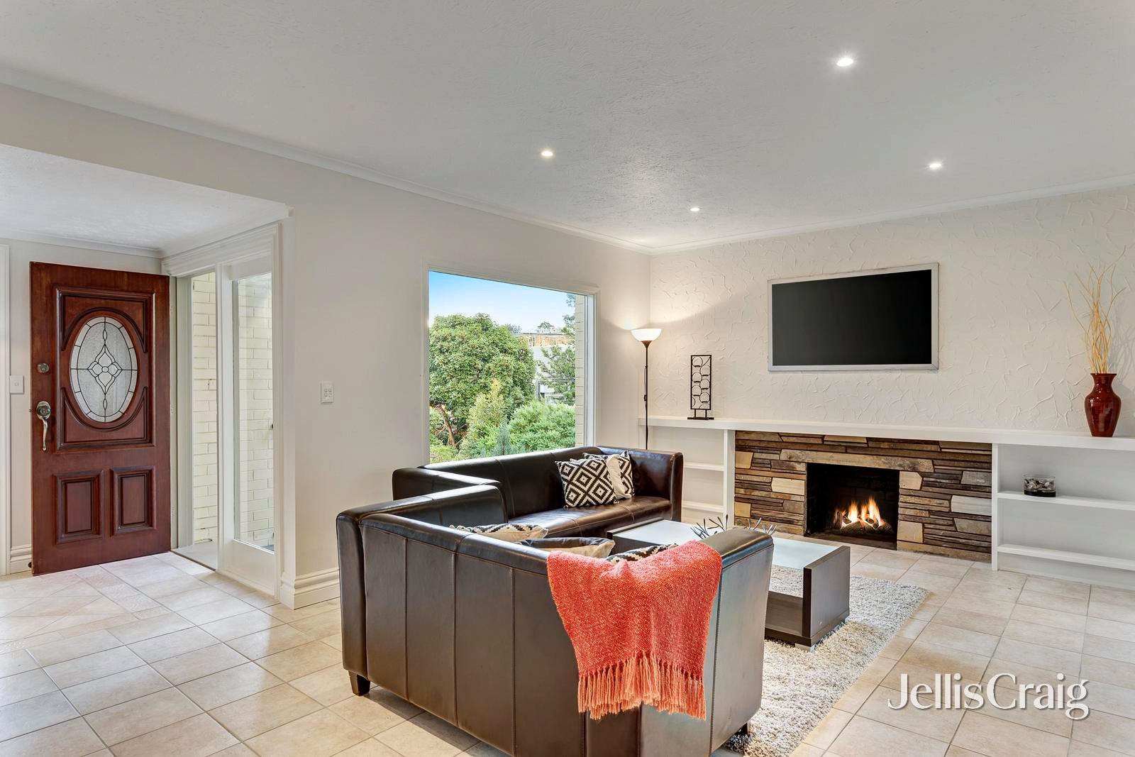 67 Bowen Road, Doncaster East image 2
