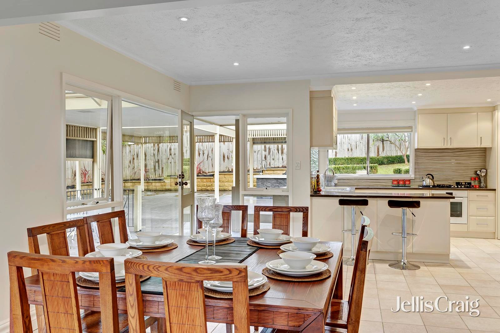 67 Bowen Road, Doncaster East image 4