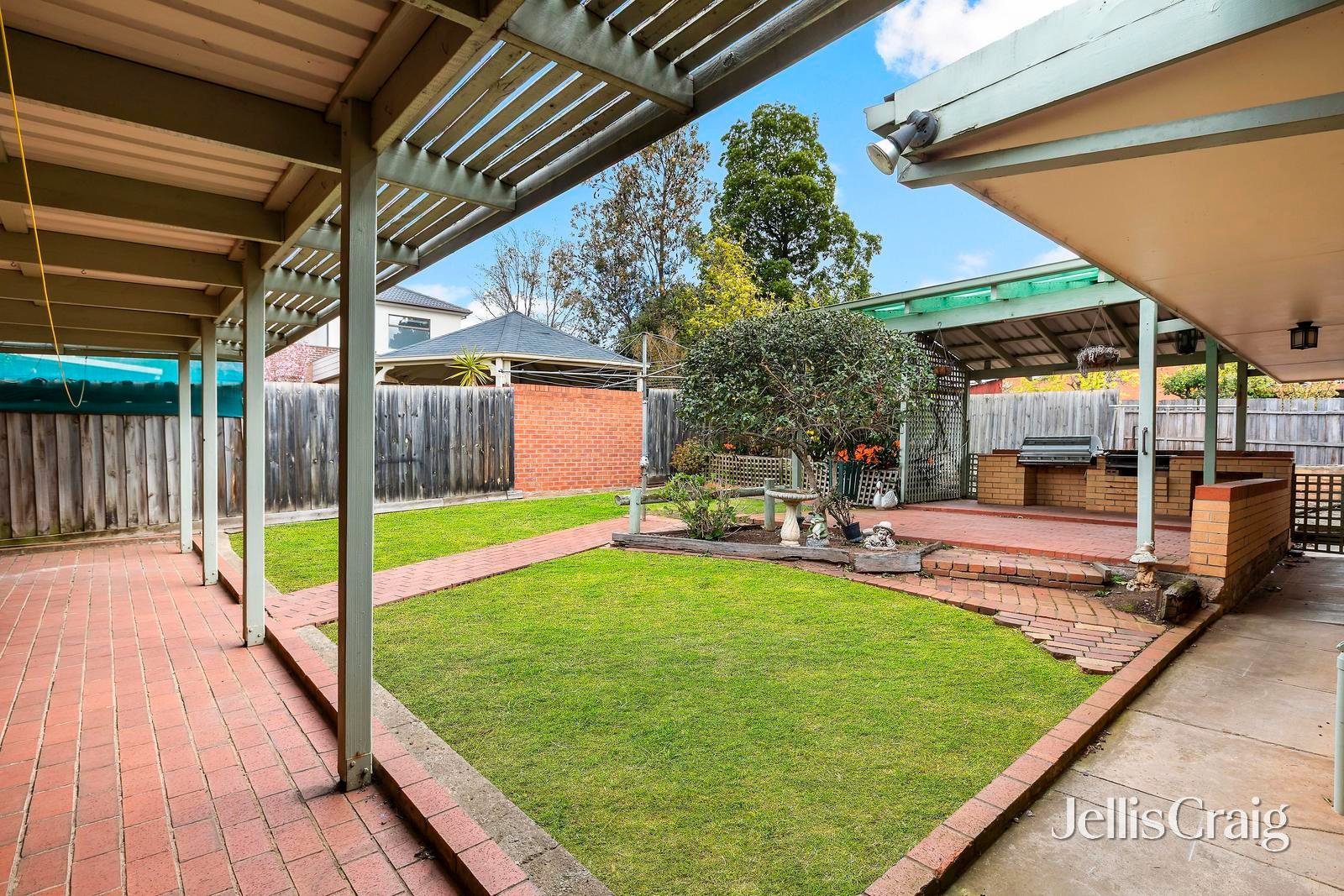 67 Bowes Avenue, Airport West image 11