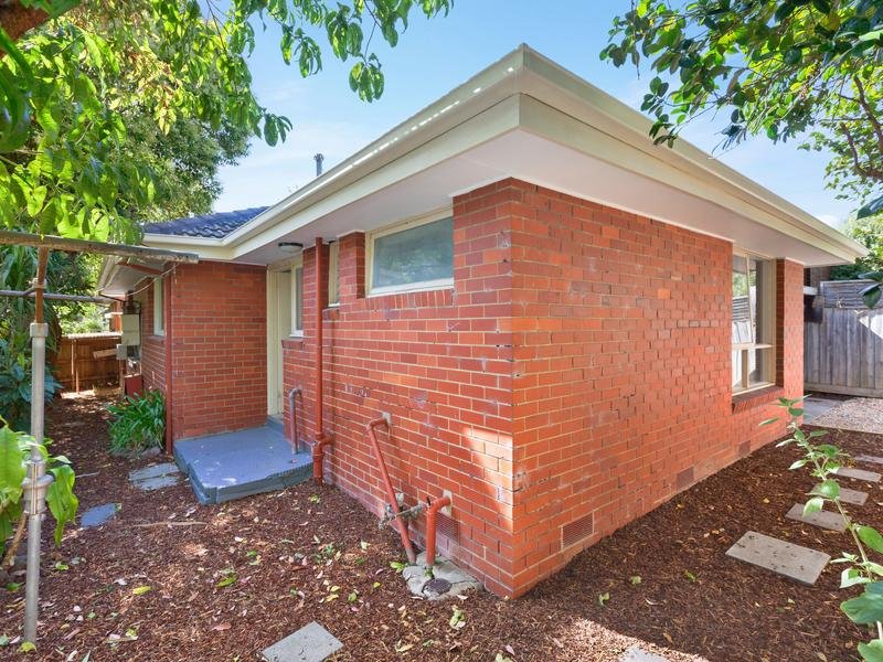 6/7 Bundoran Parade, Mont Albert North image 6