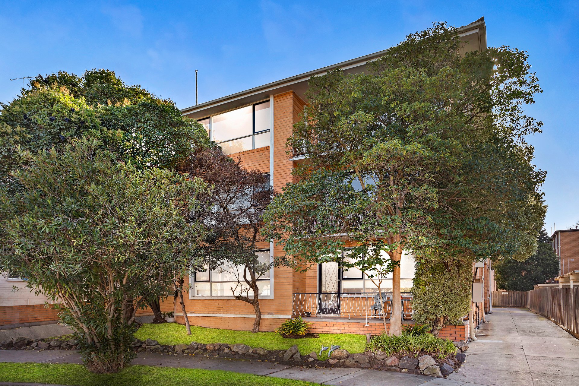 Property Gallery - Main Image