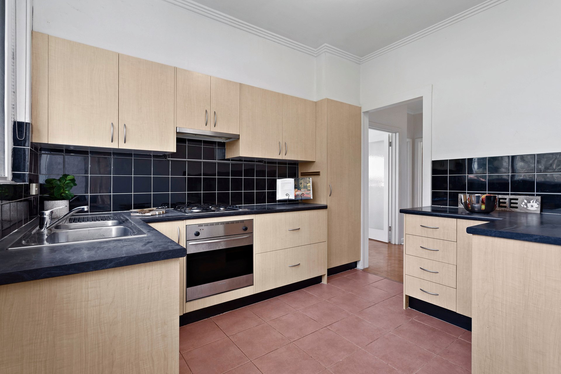 Property Gallery Thumbnail 4