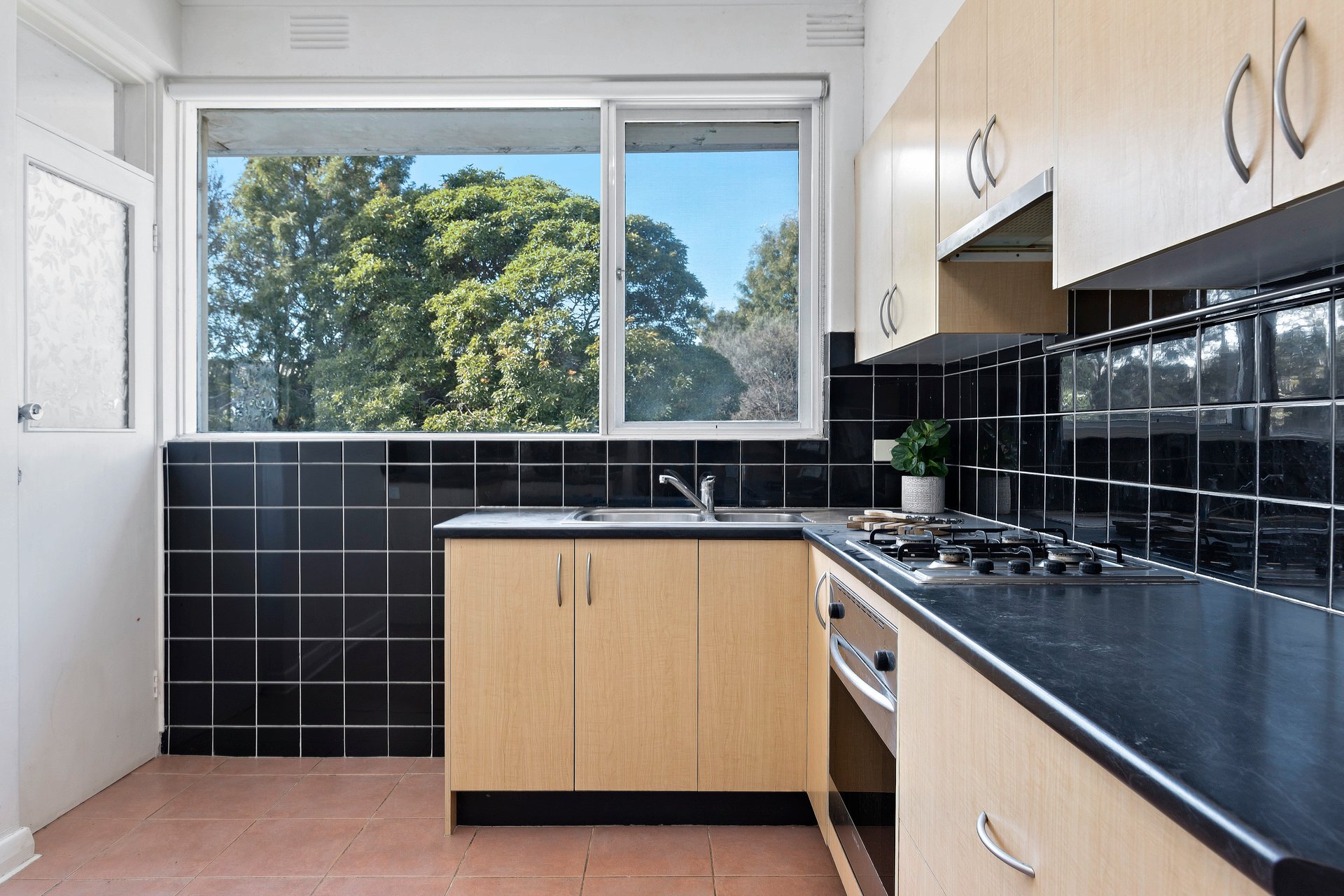 Property Gallery Thumbnail 5