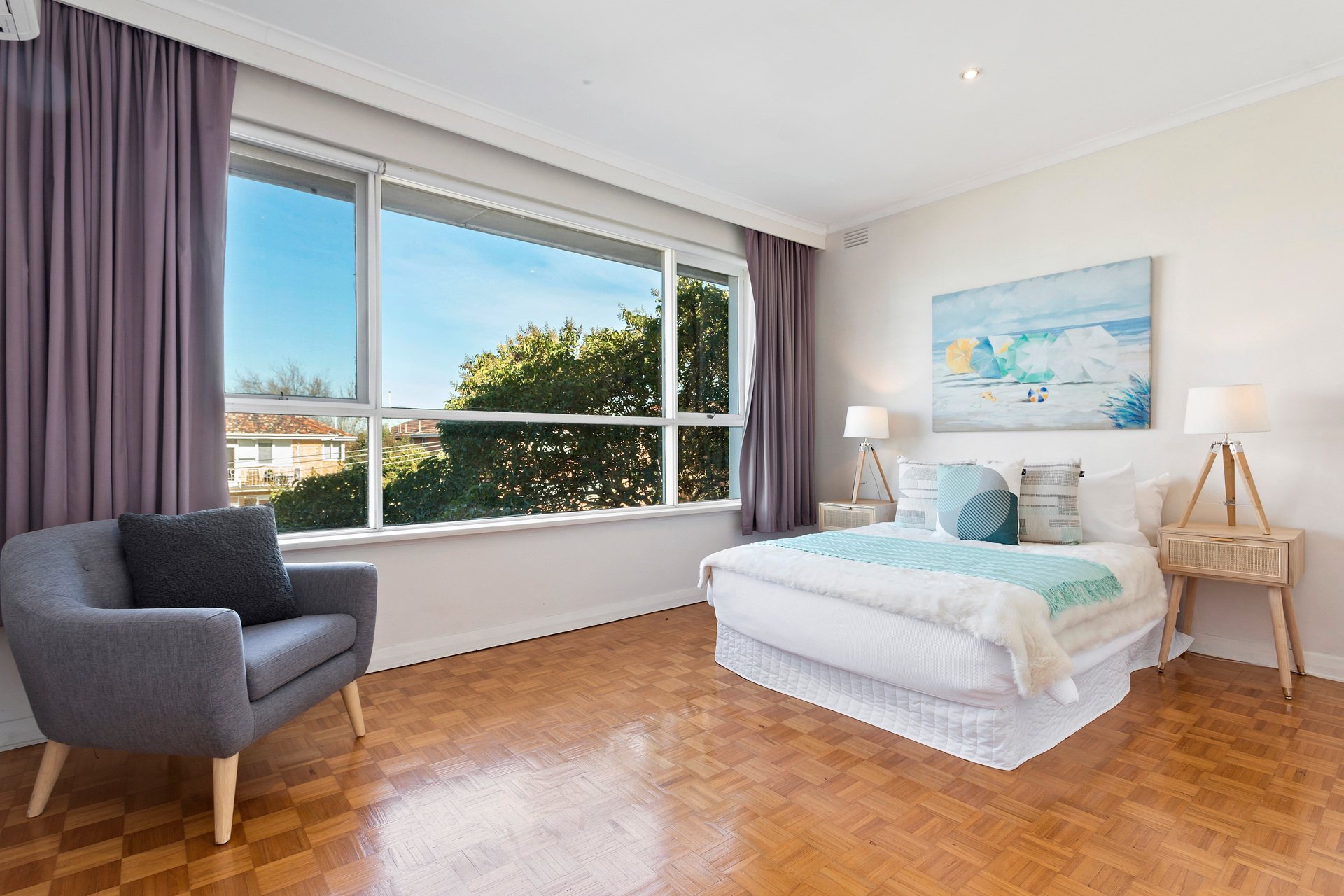 Property Gallery Thumbnail 6