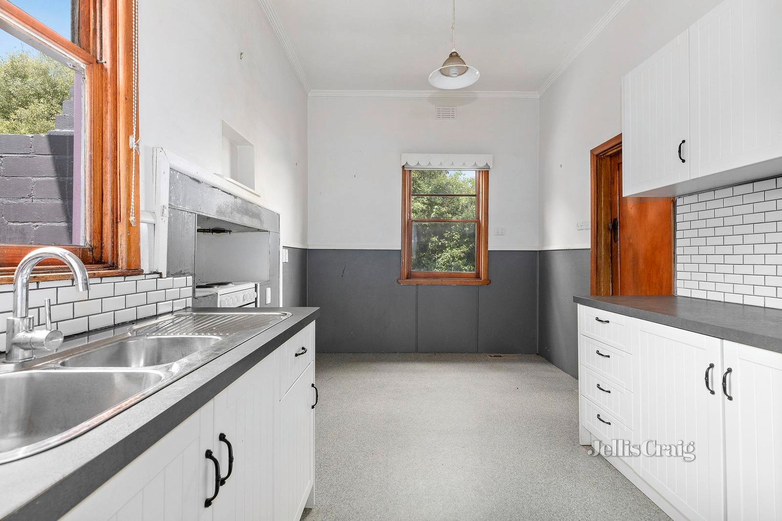 67 Central Springs Road, Daylesford image 3