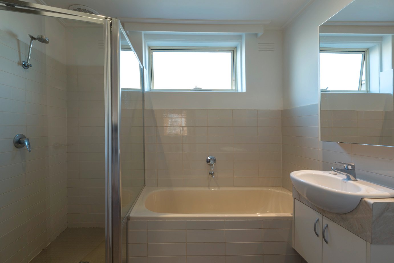 Property Gallery Thumbnail 6