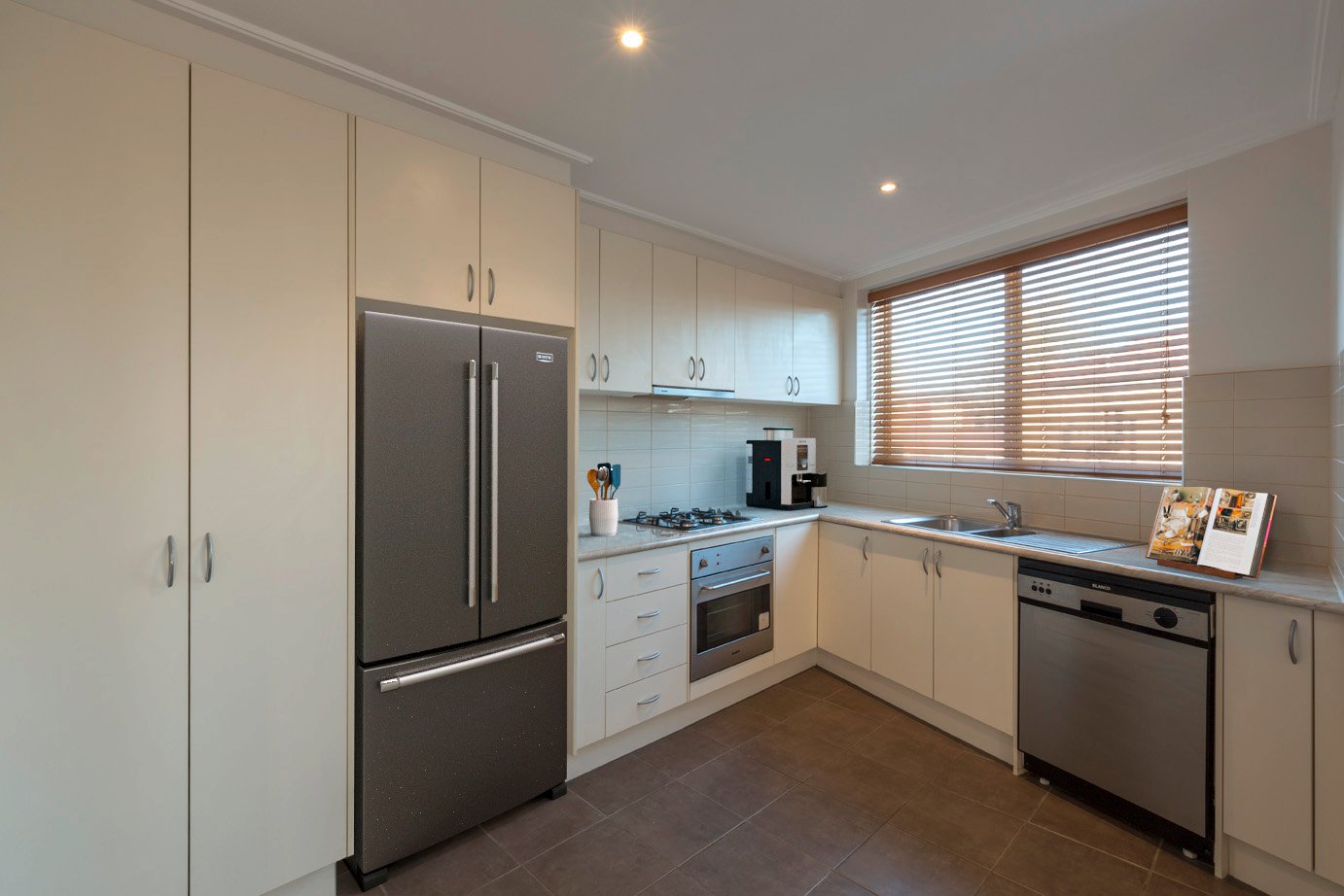 Property Gallery - Main Image