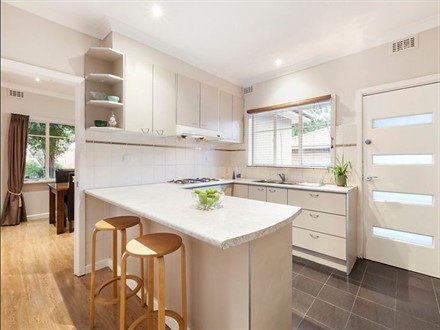 67 Doncaster East Road, Mitcham image 2