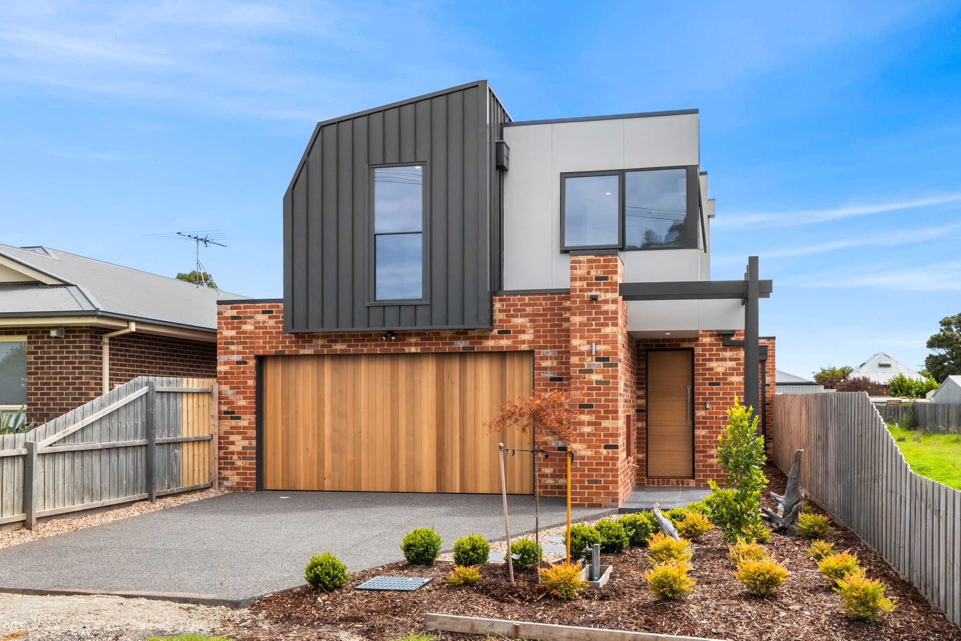 Property Gallery - Main Image
