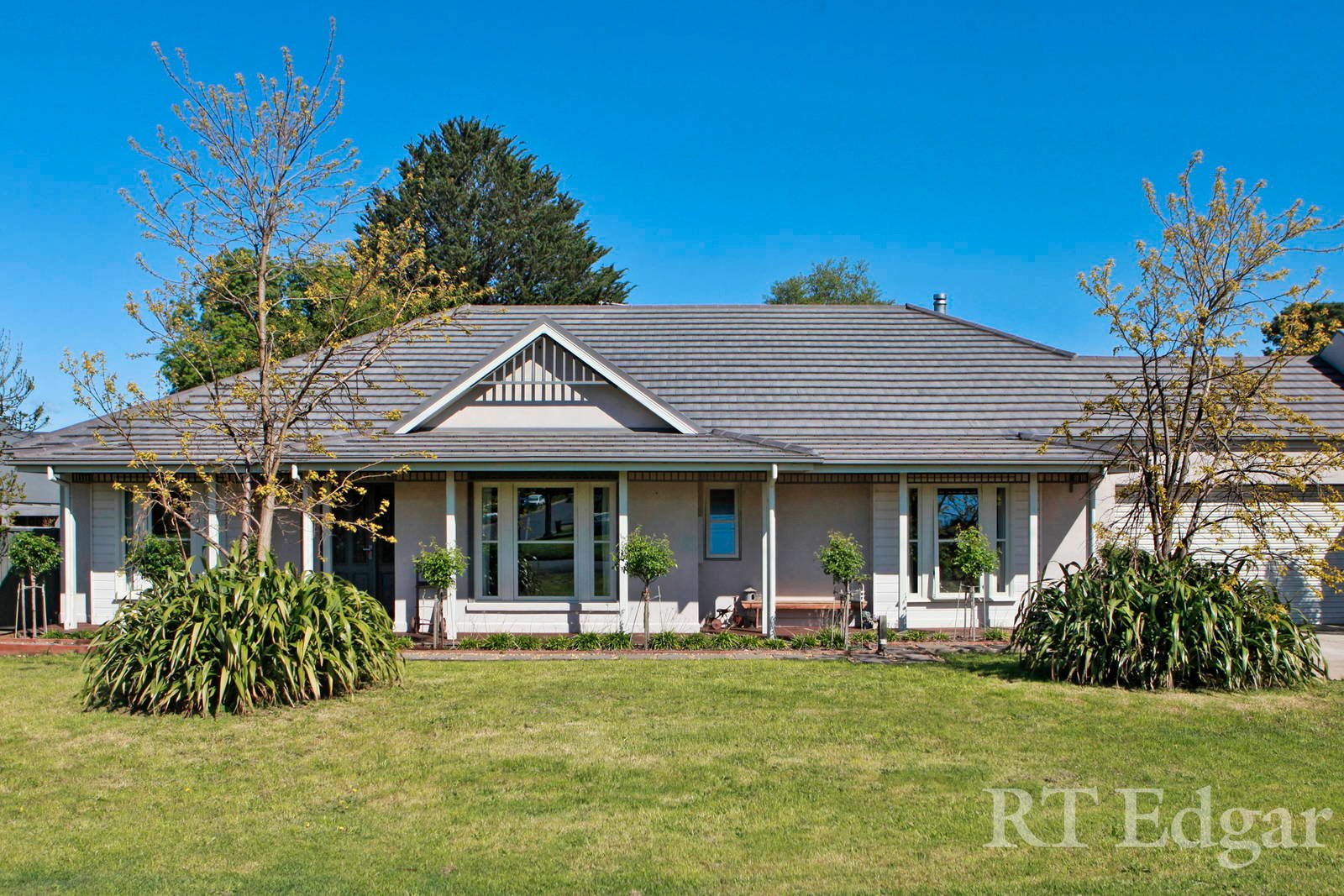 Property Gallery Thumbnail 3