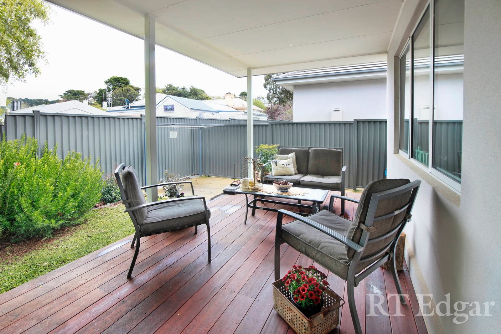 Property Gallery Thumbnail 9