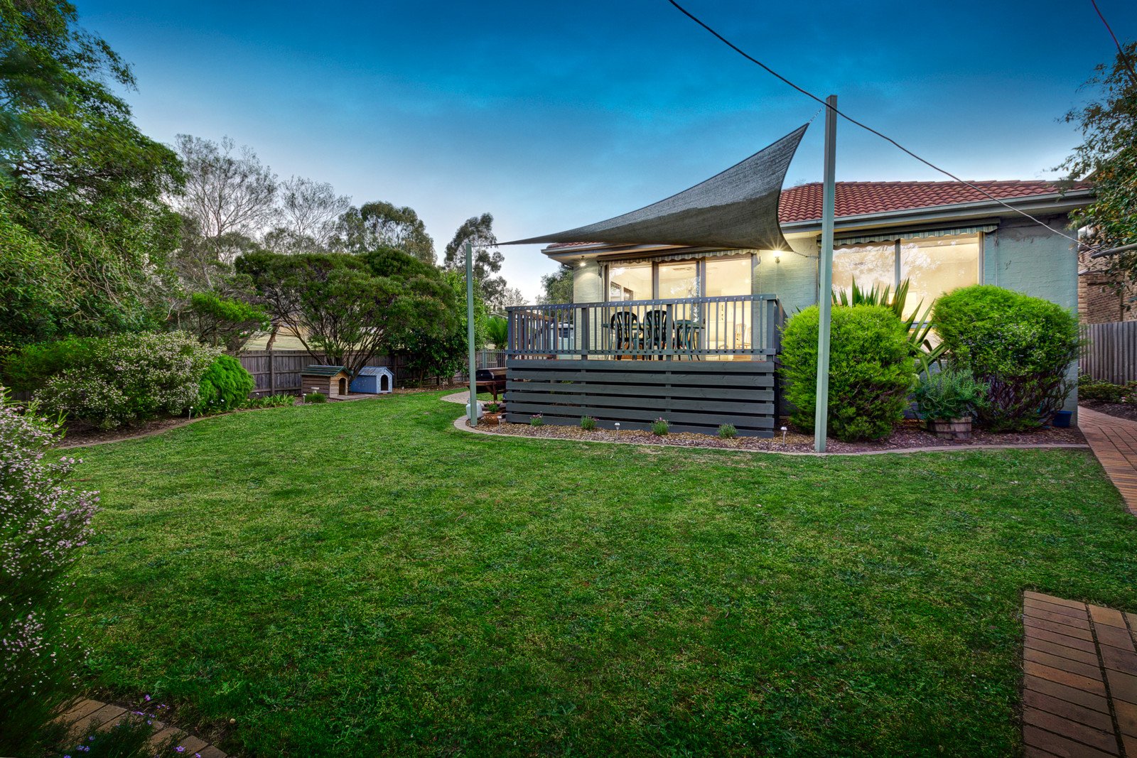 67 Hinkler Road, Glen Waverley image 8