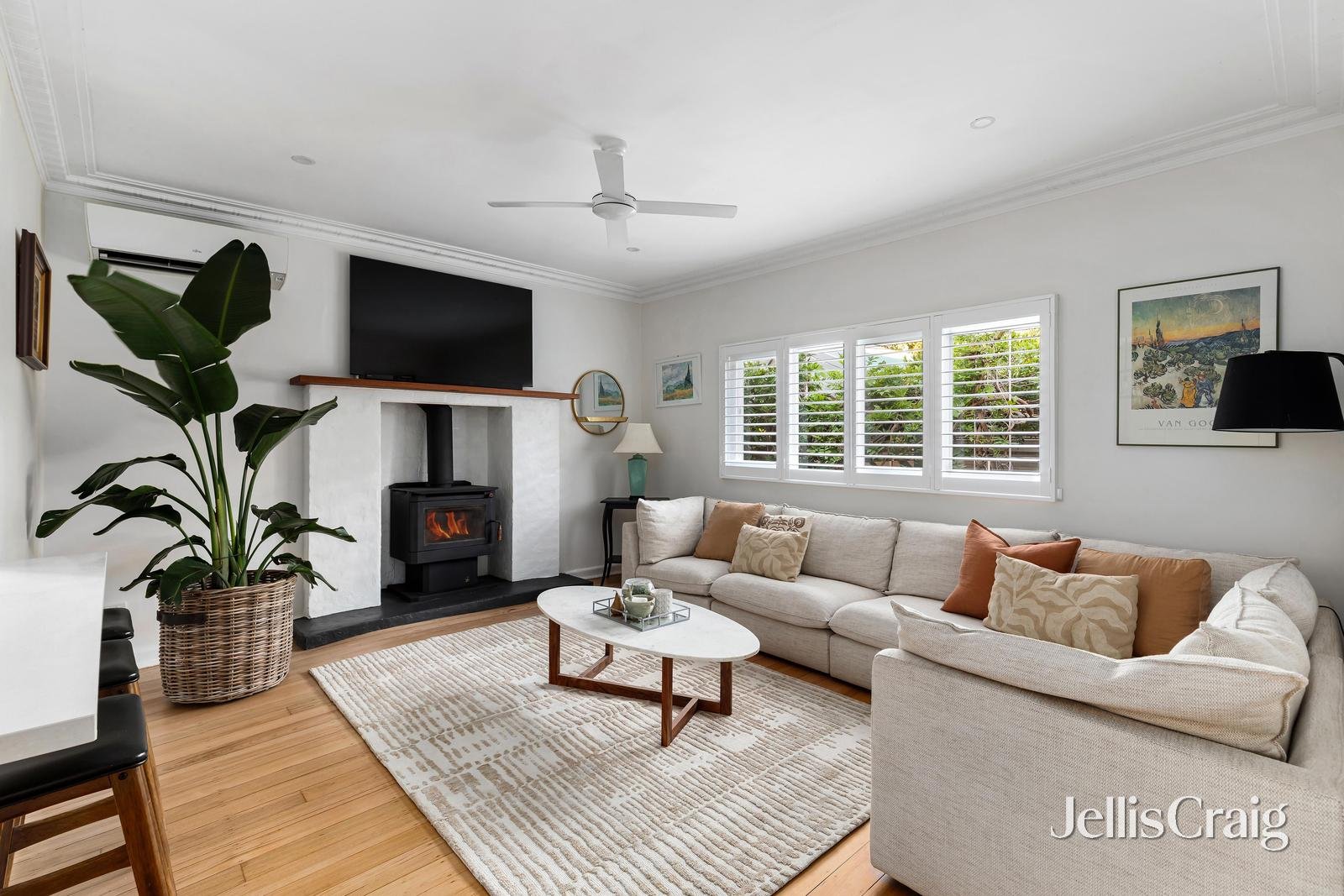 67 Looker Road, Montmorency image 2