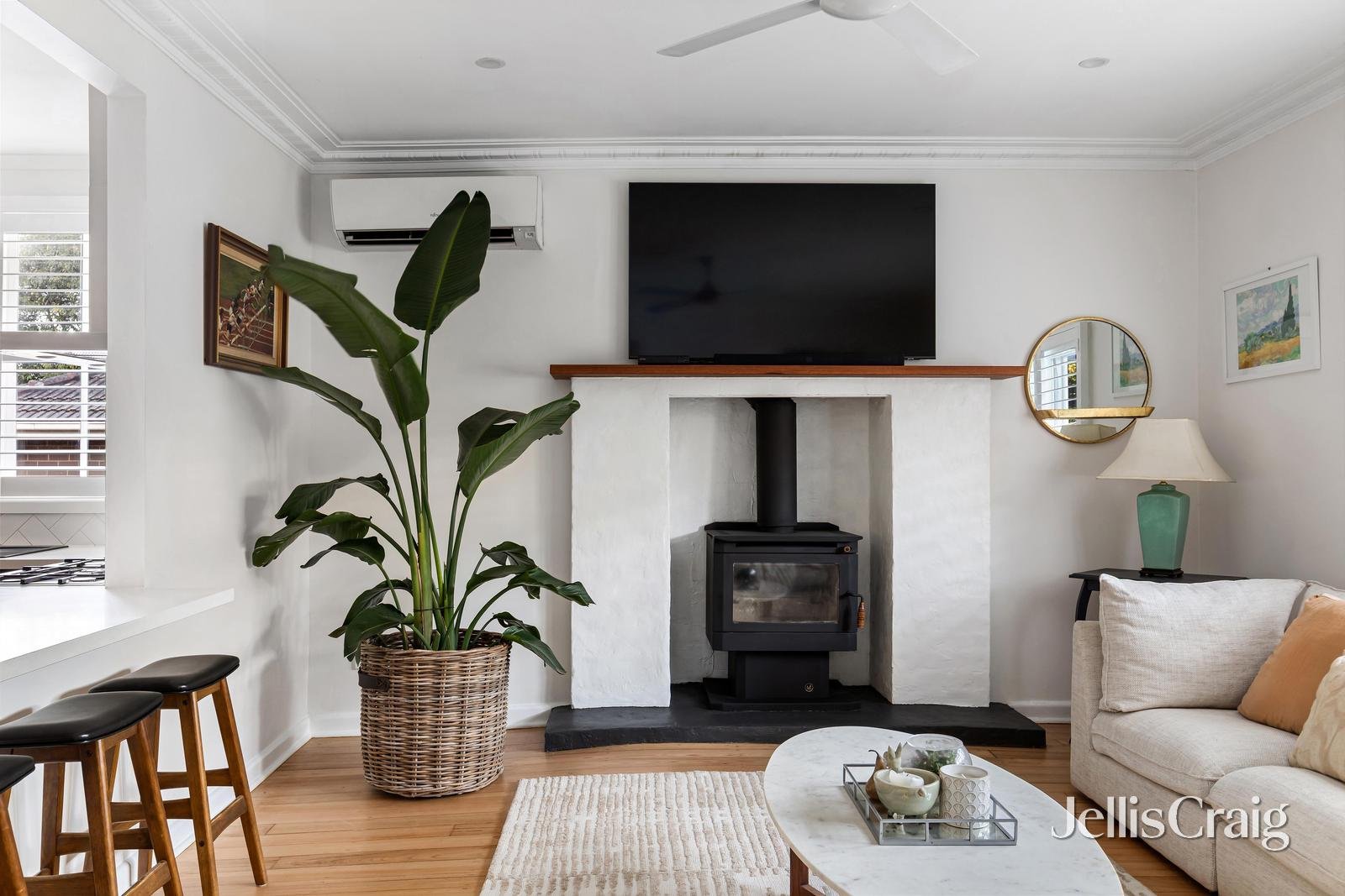 67 Looker Road, Montmorency image 3