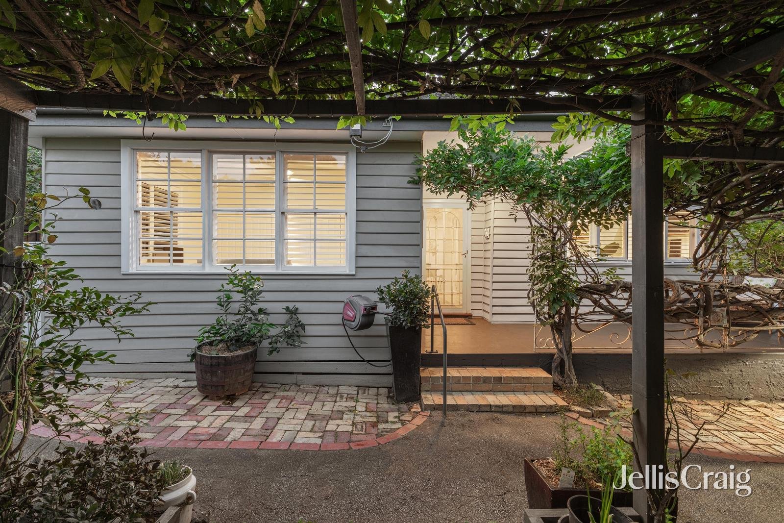 67 Looker Road, Montmorency image 22