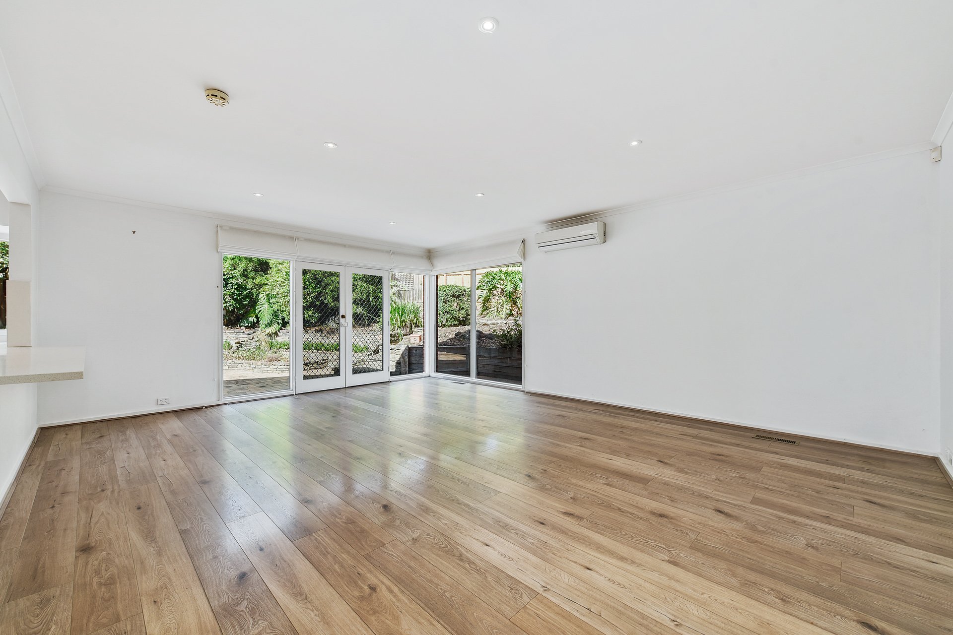 67 Lum Road, Wheelers&nbsp;Hill image 2