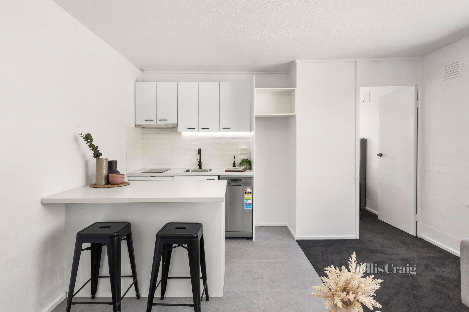 6/7 Mascoma Street, Ascot Vale image 3