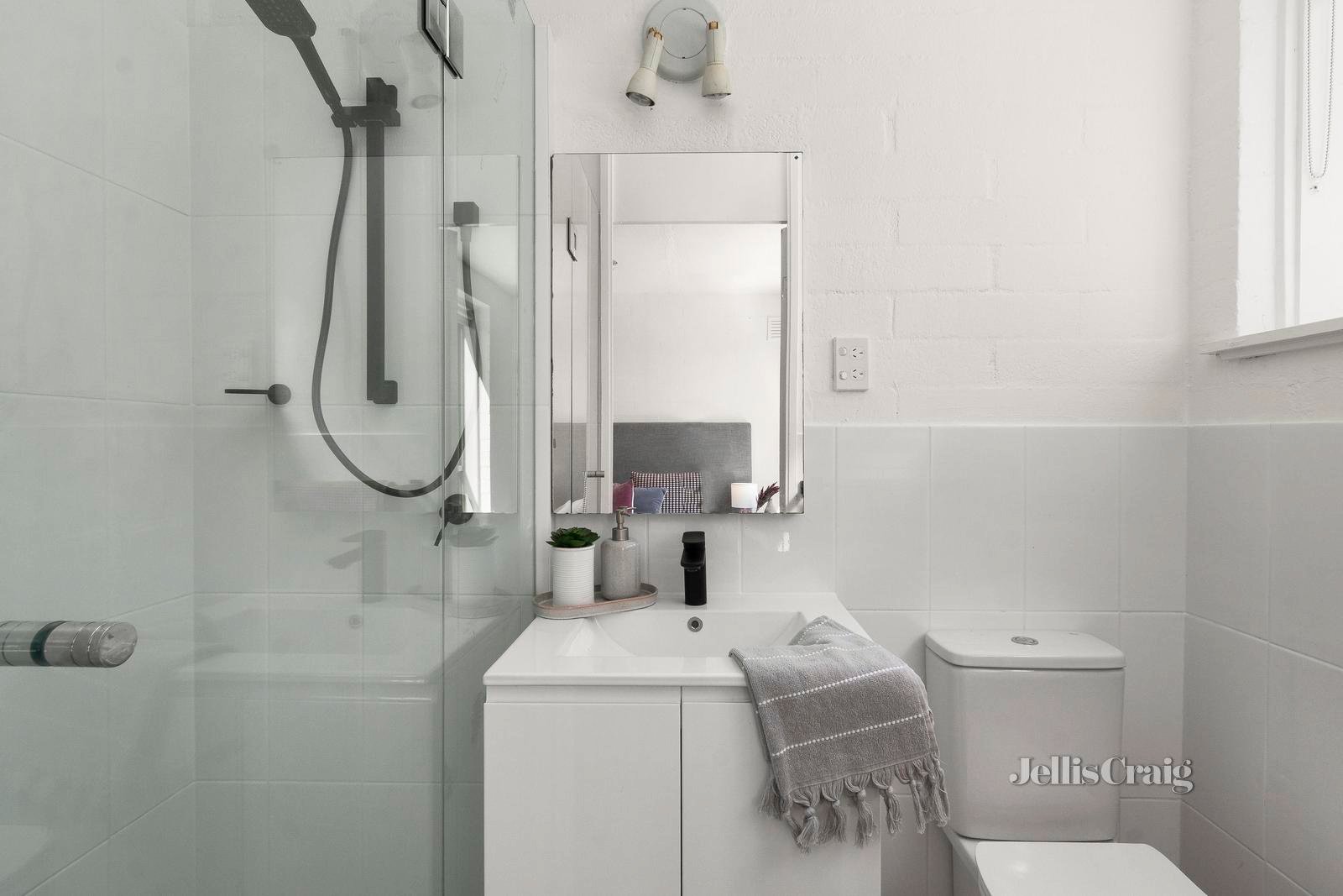 6/7 Mascoma Street, Ascot Vale image 5