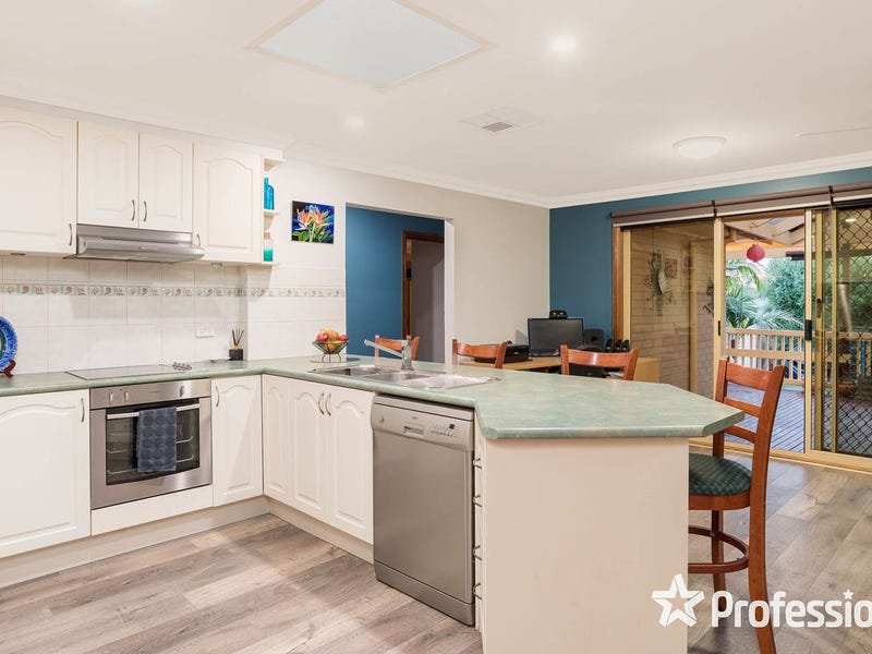 67 Pembroke Road, Mooroolbark image 7