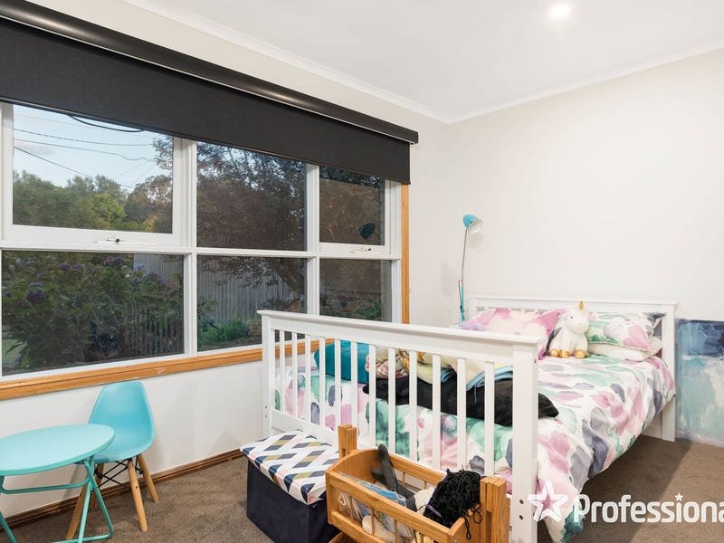 67 Pembroke Road, Mooroolbark image 12