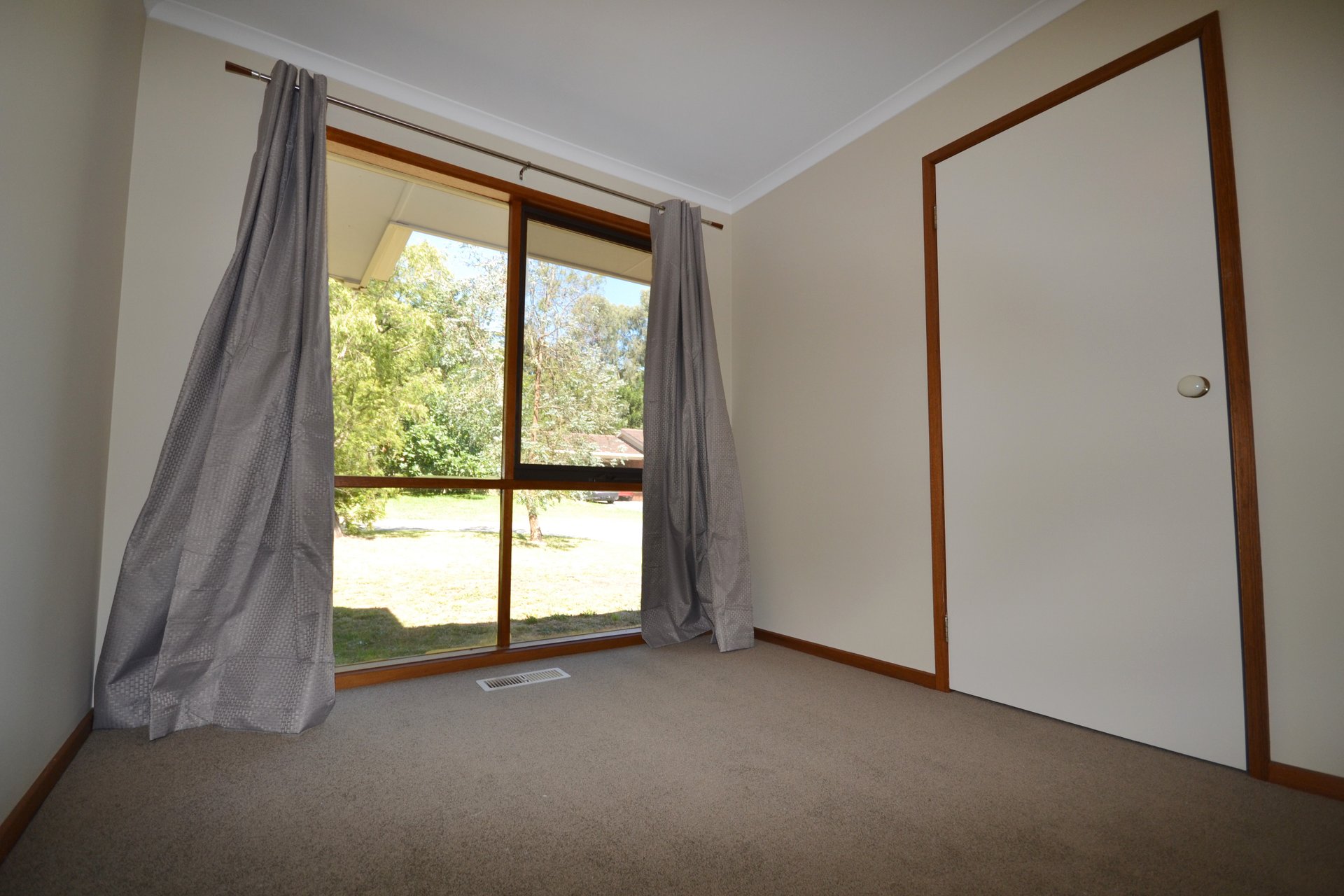 6/7 Read Road Road, Seville image 5
