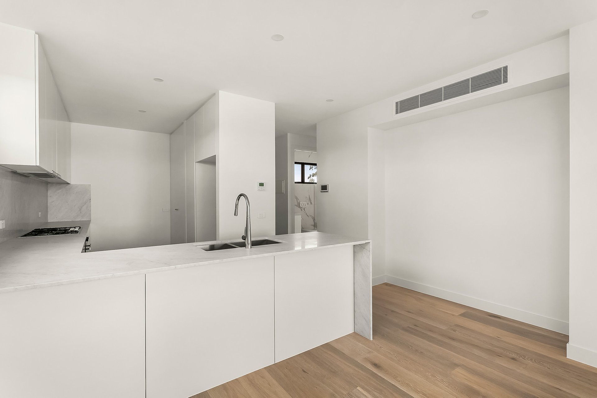 Property Gallery Thumbnail 3