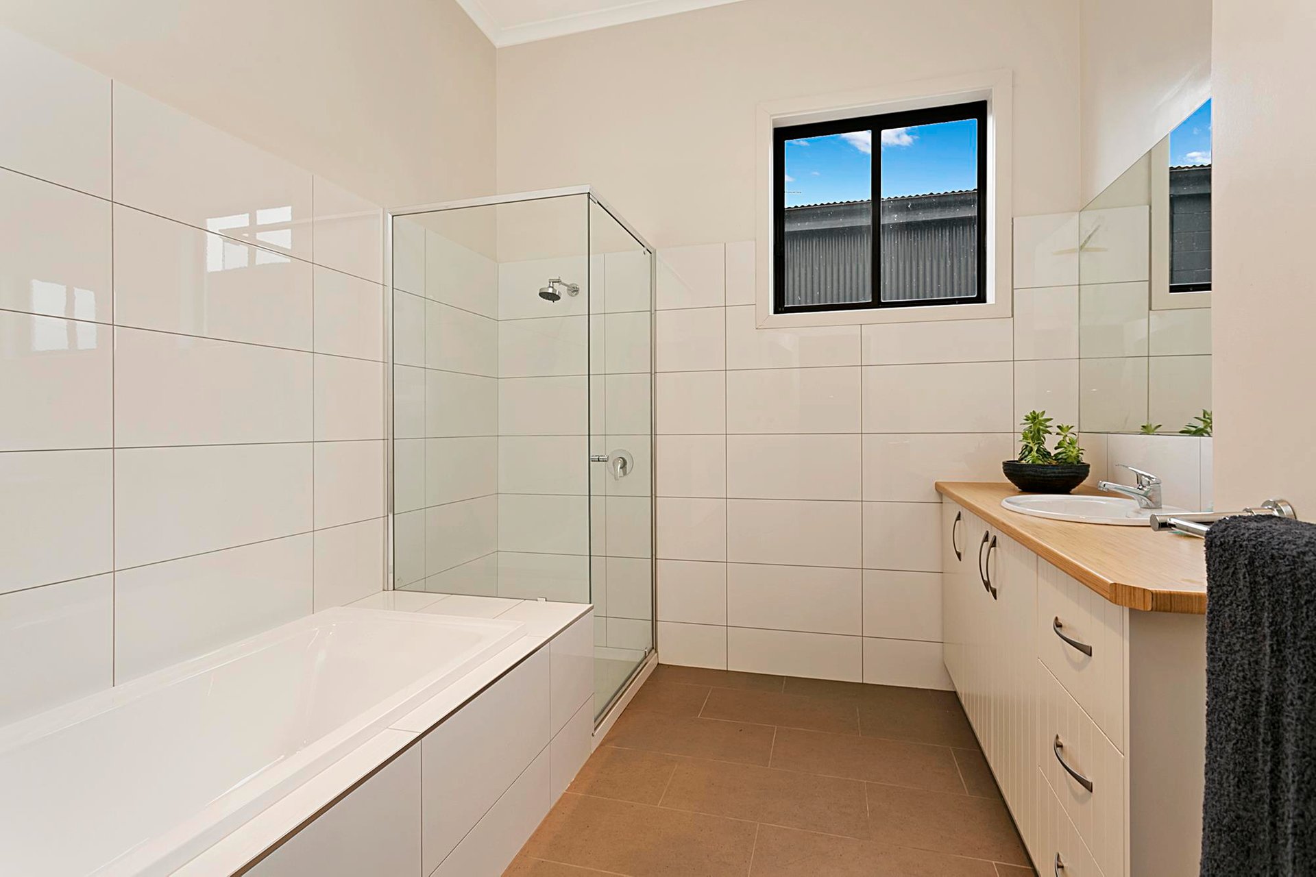 67 Urquhart Street, Woodend image 6