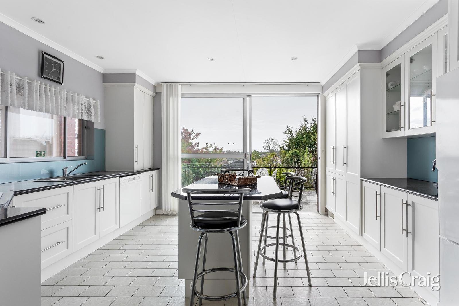 67 Yarrbat Avenue, Balwyn image 6