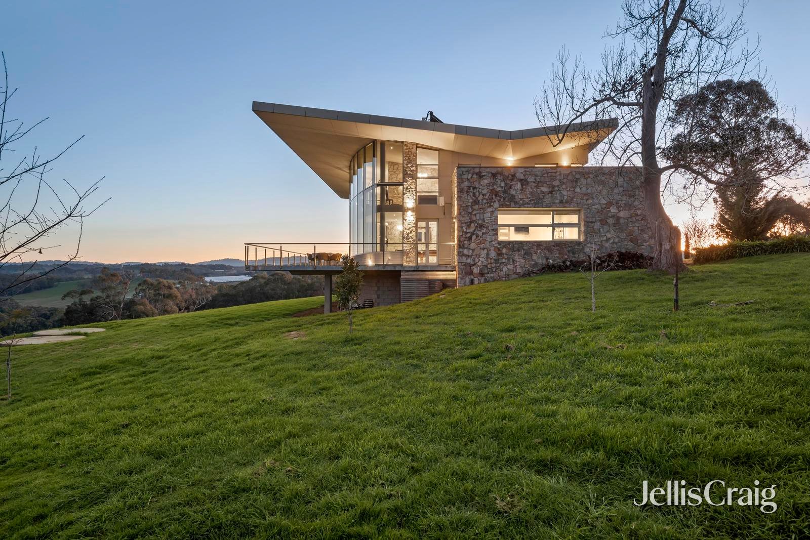 670 Beenak Road, Seville image 25