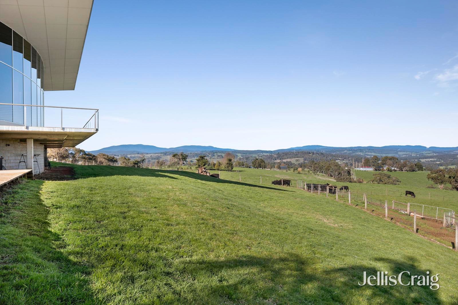 670 Beenak Road, Seville image 26