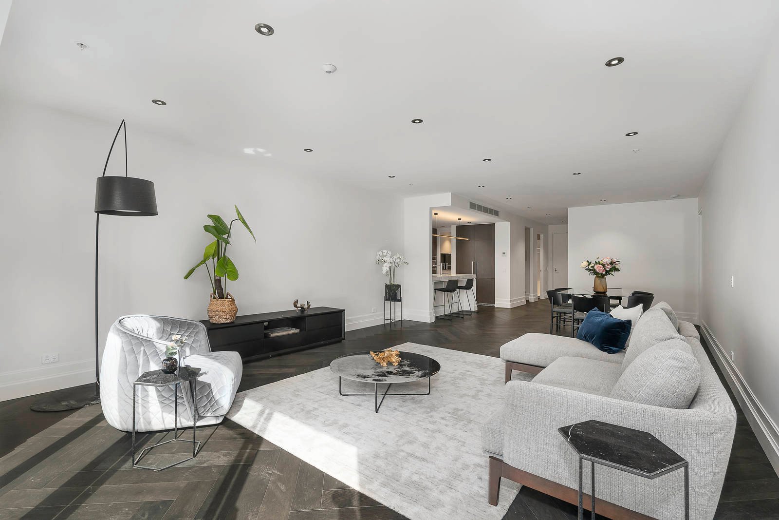 Property Gallery Thumbnail 5