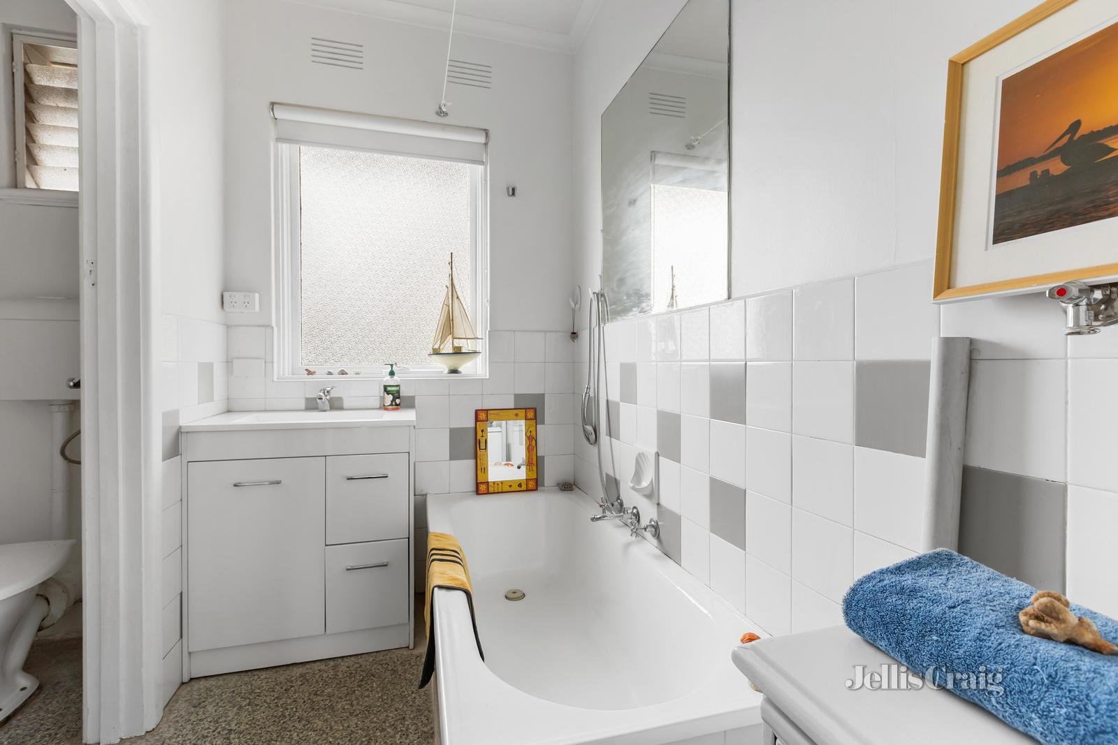6/70A Wattle Road, Hawthorn image 7