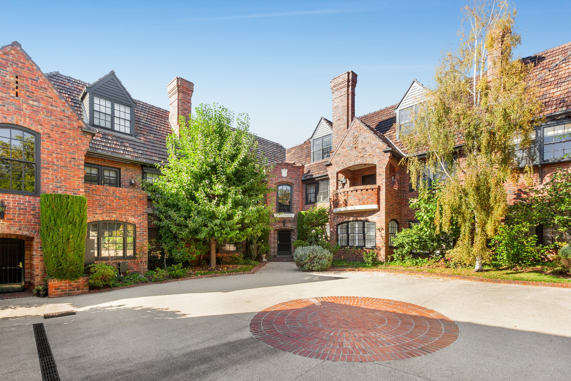 Property Gallery - Main Image