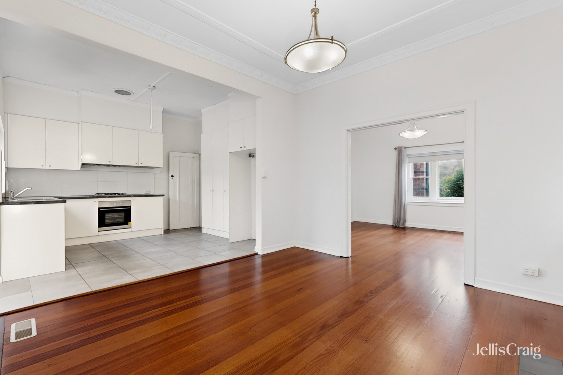 672 Riversdale Road, Camberwell image 5