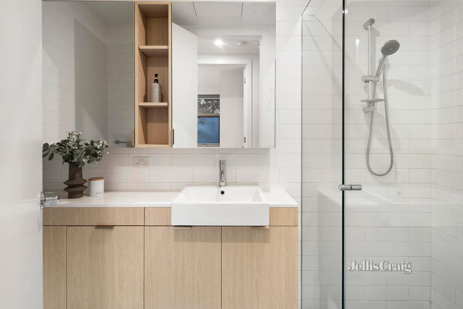 6/74 Darebin Street, Heidelberg image 8