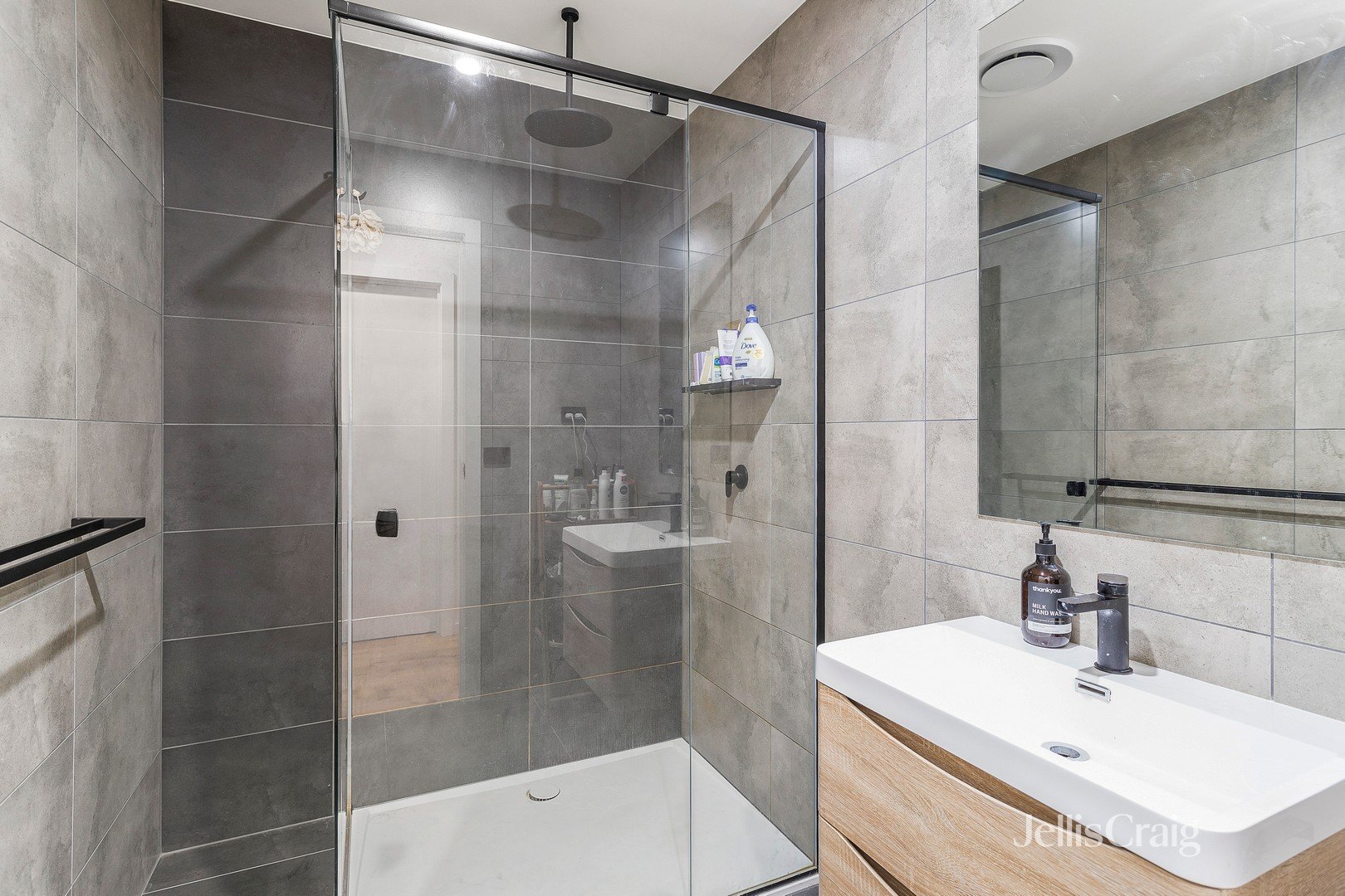 6/744 Barkly Street, West Footscray image 9