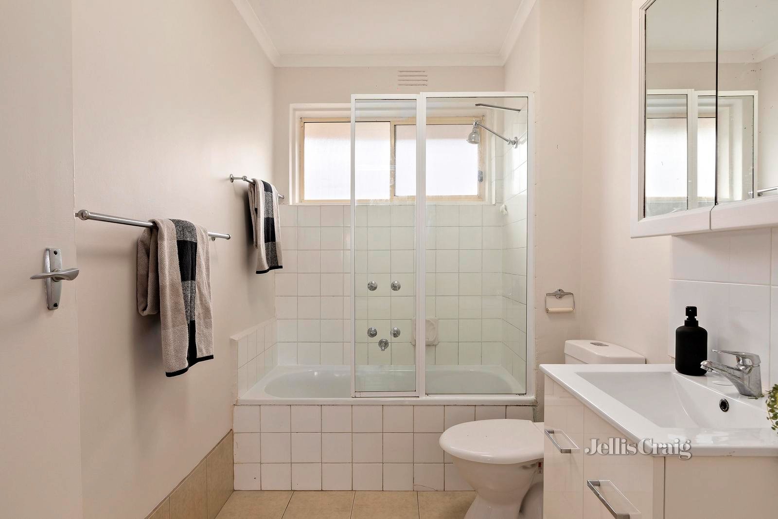 6/77 Walter Street, Ascot Vale image 7