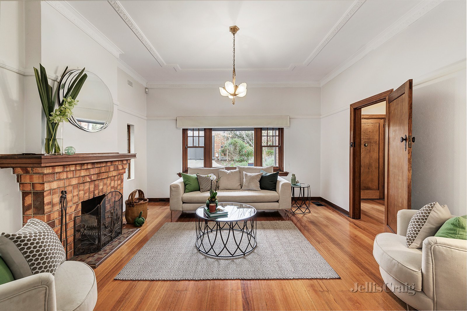 678 Riversdale Road, Camberwell image 2