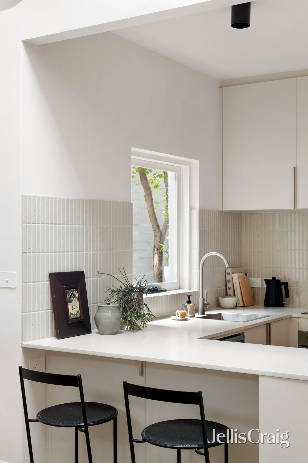 679 Drummond Street, Carlton North image 8